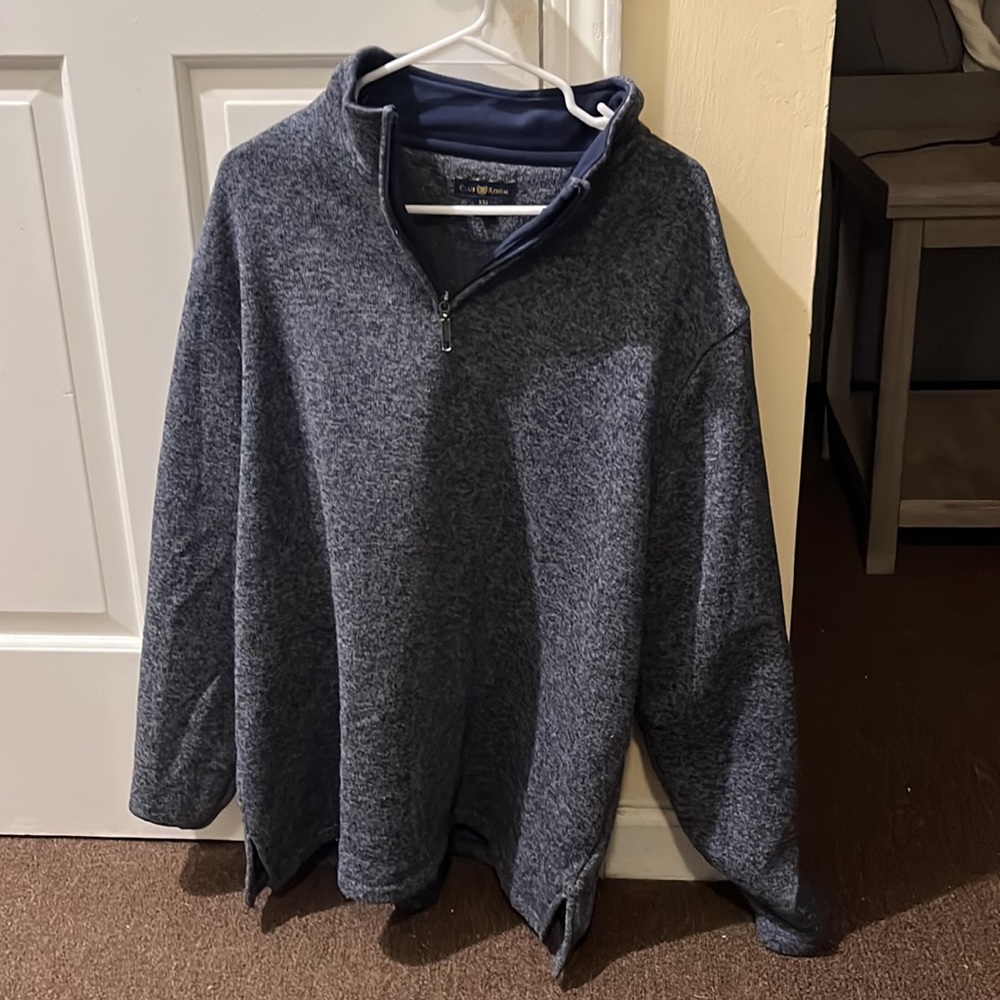 Club Room Pull Over